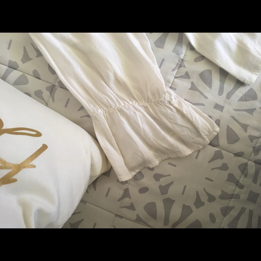 Patterned top - Picture 2 of 3